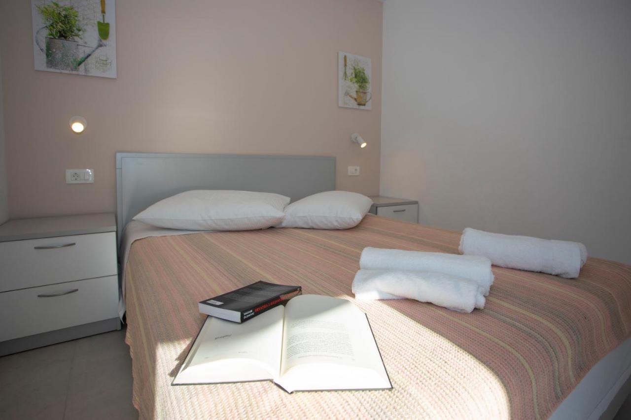 Apartments Medvidovic Baška Voda Εξωτερικό φωτογραφία